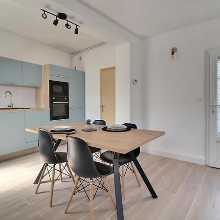 Holiday home Le Cocon Cache